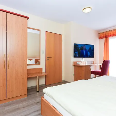 Nordkap Bed & Breakfast 3*